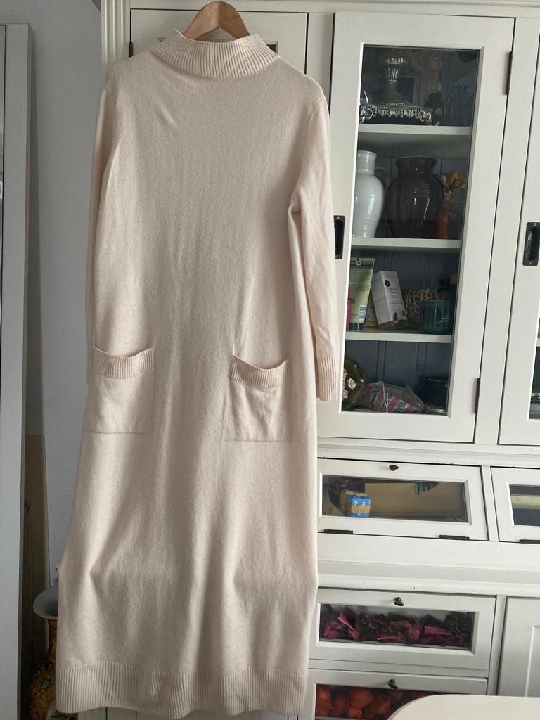 COS JURK VAN WOL L        42/44-46, Kleding | Dames, Jurken, Nieuw, Maat 42/44 (L), Beige, Onder de knie, Ophalen of Verzenden