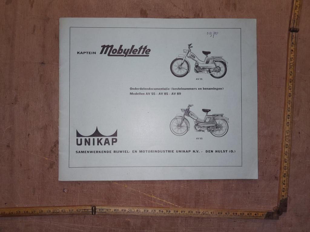 Kaptein Mobylette Av Onderdelen Catalogus, Ophalen of Verzenden, Gebruikt