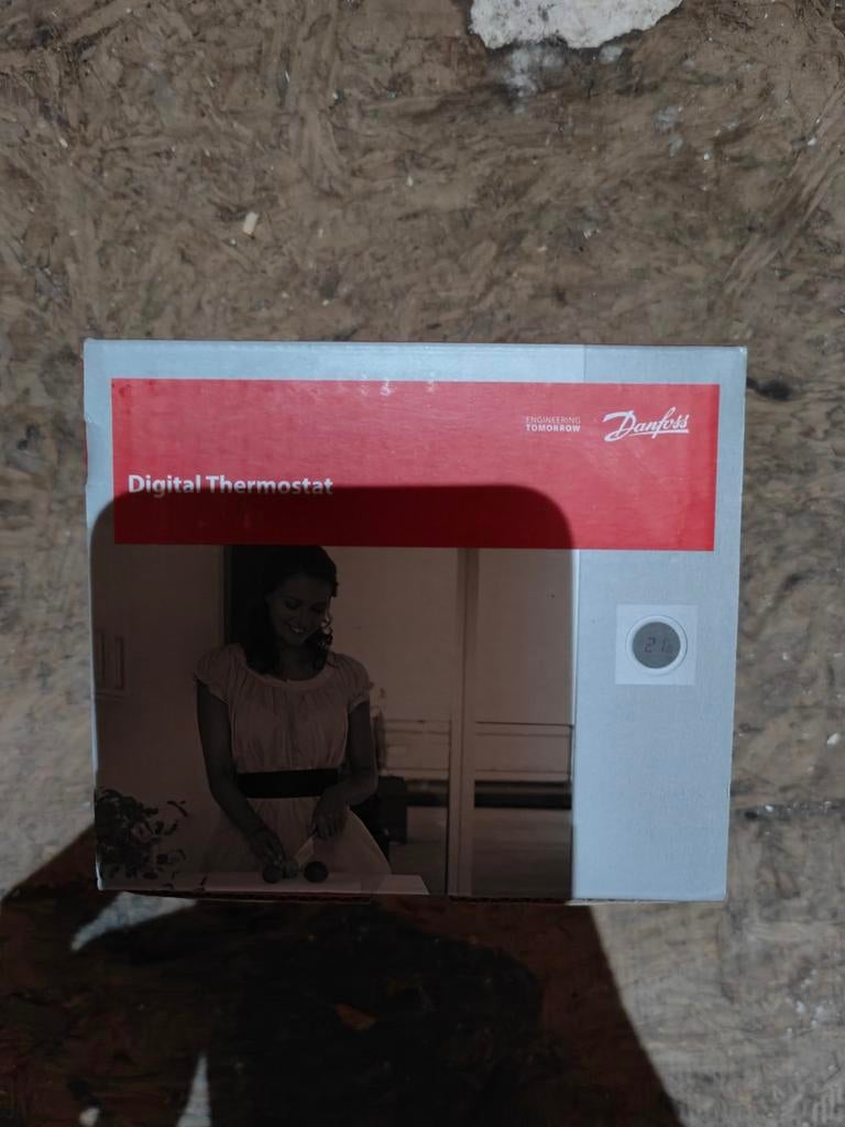 Danfoss thermostaat digitaal programmeerbaar RET2001B, Ophalen of Verzenden