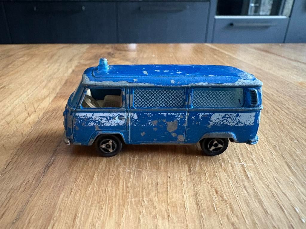 Majorette No. 244 Fourgon VW Police T2 Volkswagen busje, Hobby en Vrije tijd, Modelauto's | Overige schalen, Ophalen of Verzenden