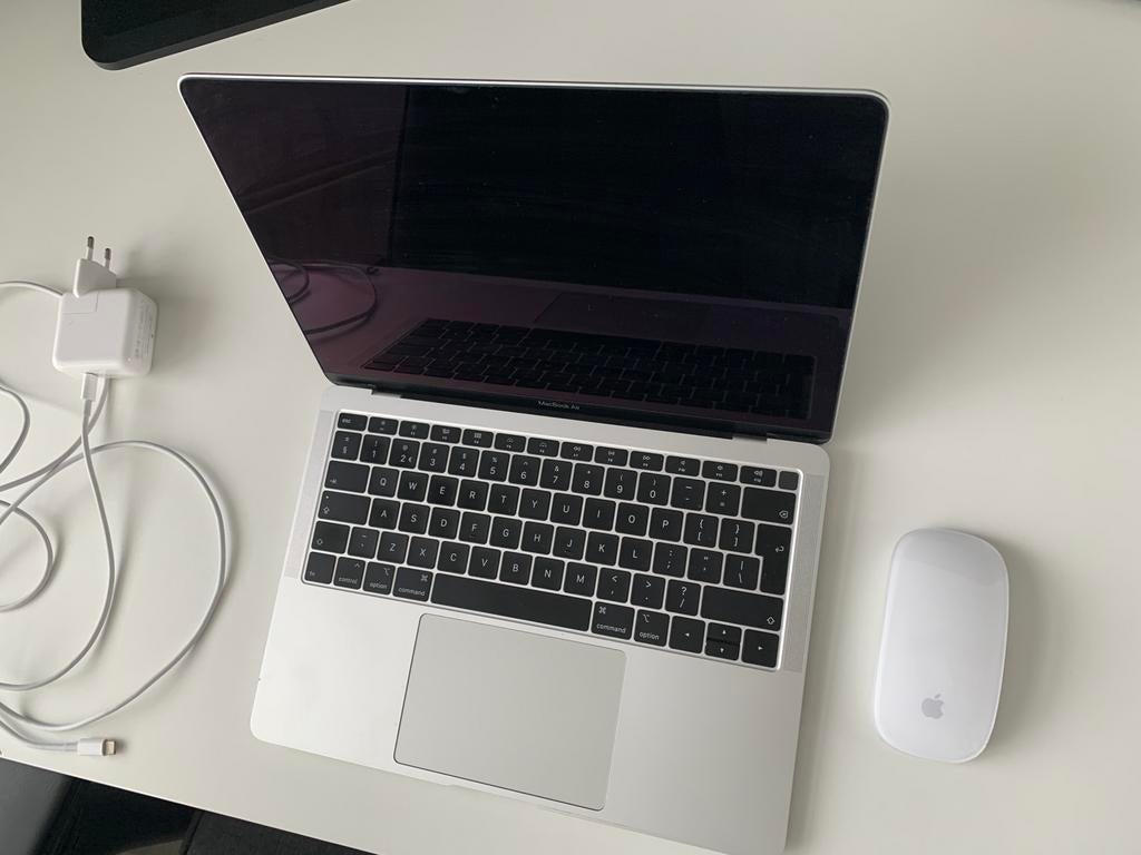 Nette apple macbook te koop, 2 tot 3 Ghz, 13 inch, Ophalen of Verzenden, Zo goed als nieuw