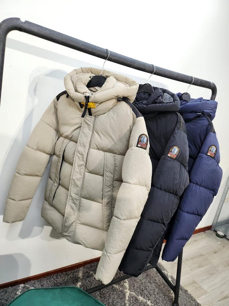 Parajumper Jas - Zo goed als nieuw - Verschillende kleuren, Ophalen of Verzenden, Zo goed als nieuw, Overige maten, Overige kleuren