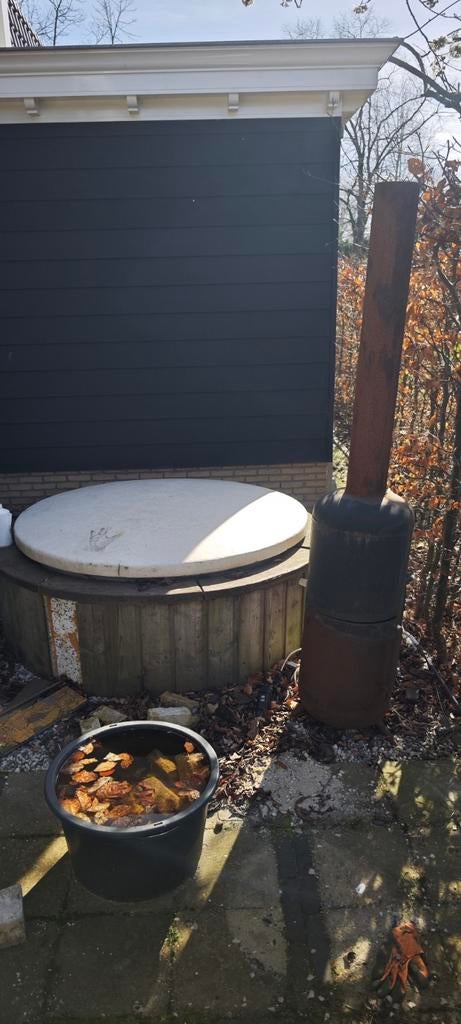 Hottub project: af te breken en mee te nemen, Ophalen, Gebruikt, Inbouw, Vast