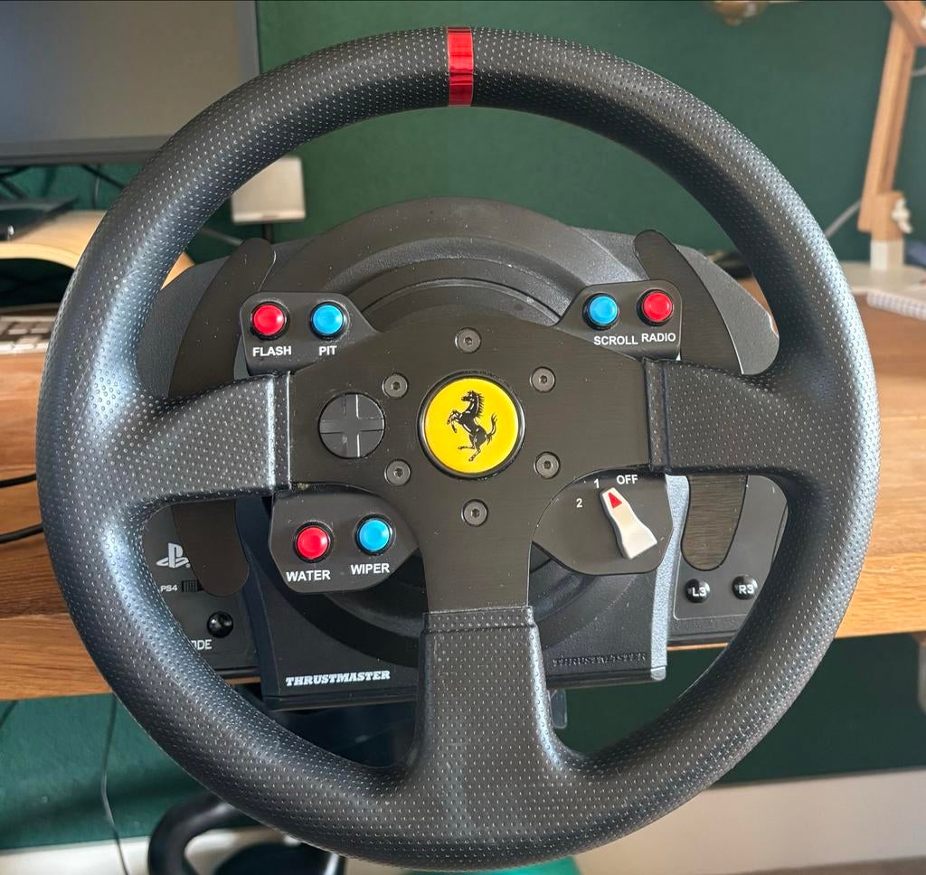 Thrustmaster T300 racestuur met pedalen, Computers en Software, Joysticks, Gebruikt, Ophalen of Verzenden