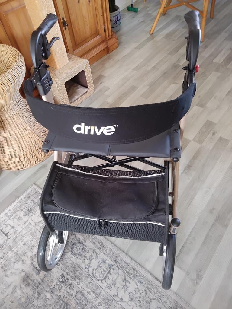 Rollator Drive Nitro, Ophalen