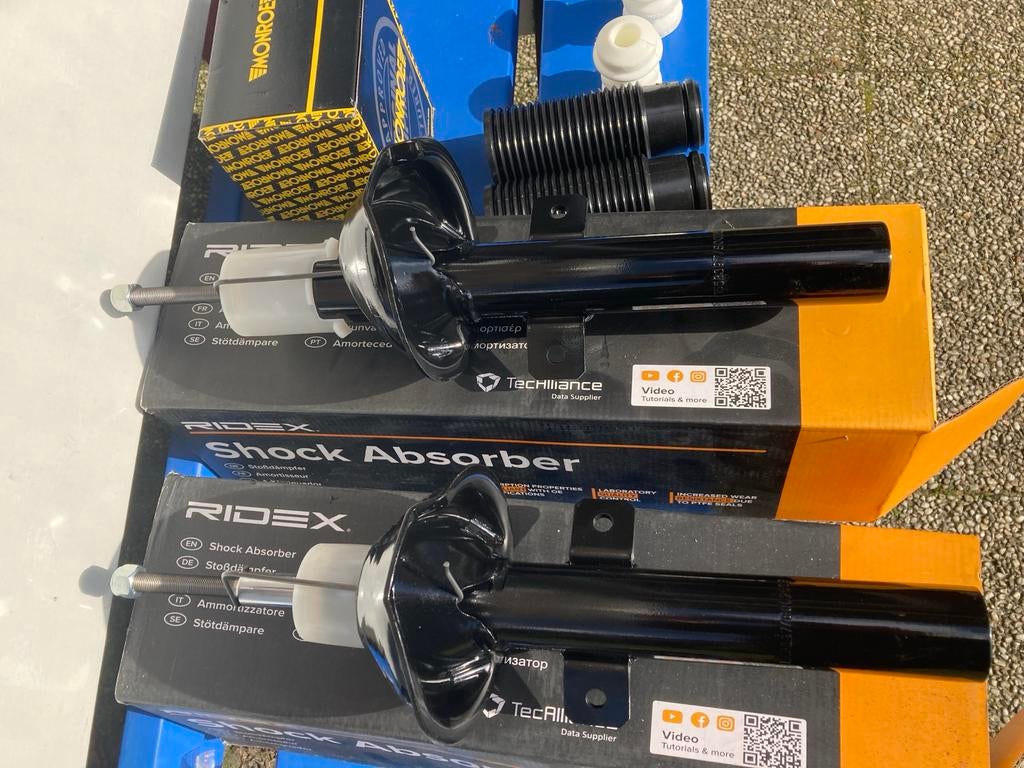 Schokdemper Set vooras Ford Fiesta MK4 (Nieuw), Auto-onderdelen, Ophanging en Onderstel, Ophalen, Nieuw, Ford