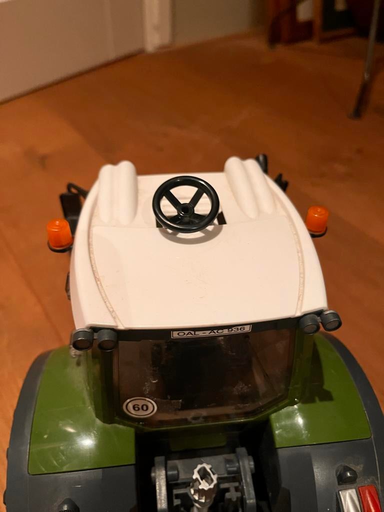 Fendt 936 speelgoedtrekker met veekar, Ophalen of Verzenden, Zo goed als nieuw