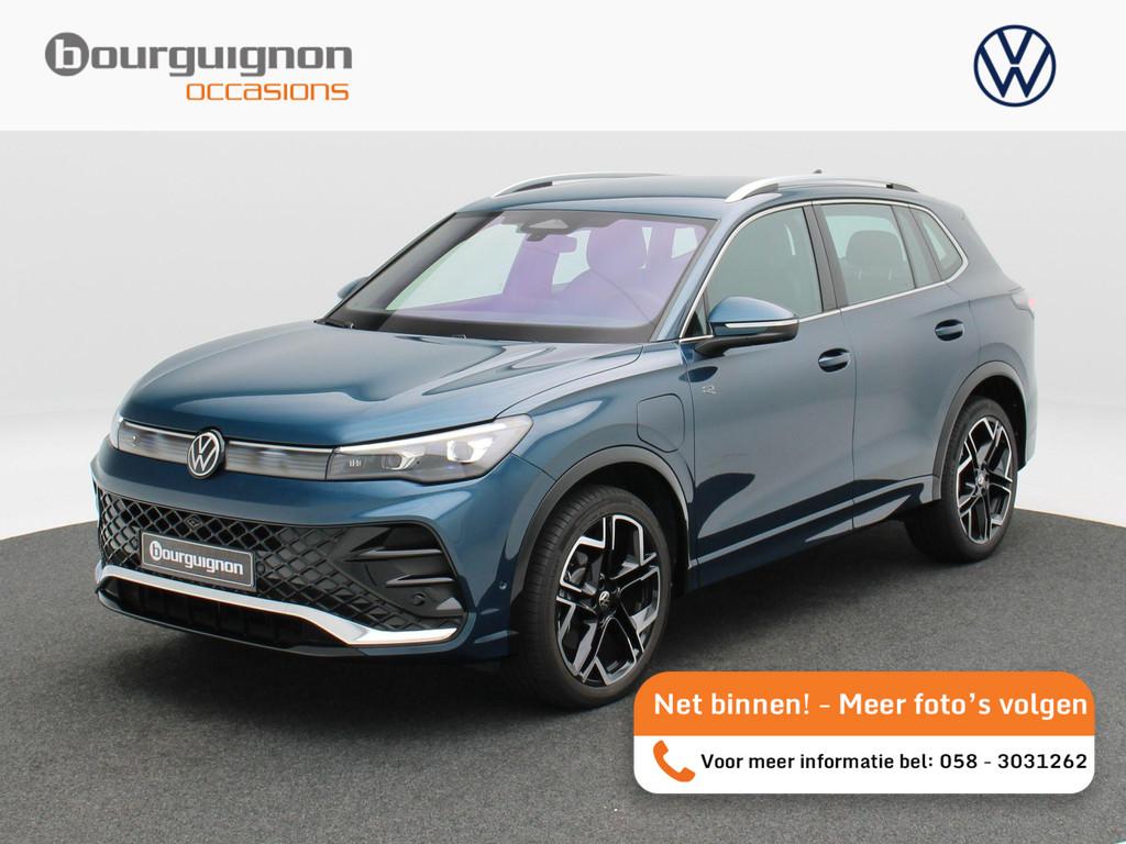 Volkswagen Tiguan 1.5 eHybrid 272 Pk Automaat R-Line | Trekh, Auto's, Stof, 4 cilinders, 2000 kg, 1790 kg