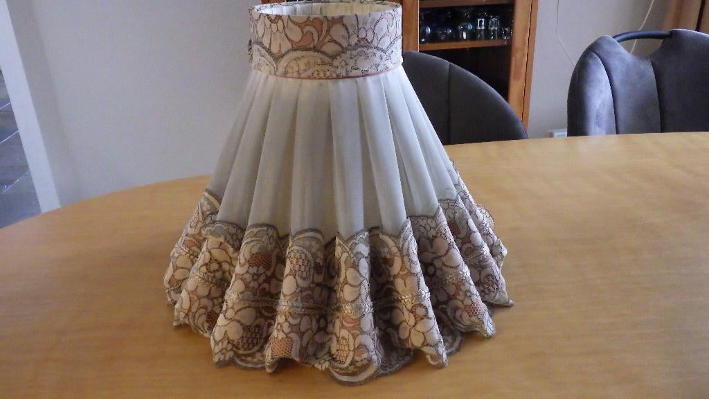 mooie vintage 'rok lampenkap', Ophalen of Verzenden, Huis en Inrichting