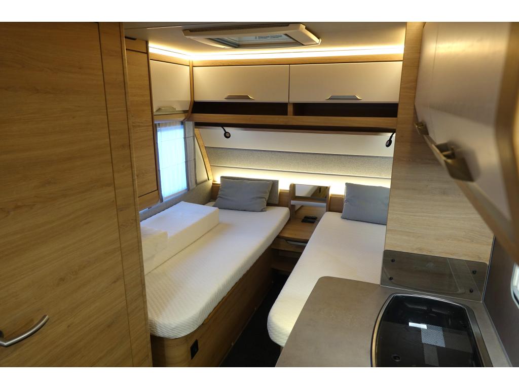 Knaus Sudwind 60 Years 460 EU Mover Voortent Maxxfan 1700KG, Caravans en Kamperen, Bedrijf, Treinzit, Schokbreker, 4 tot 5 meter