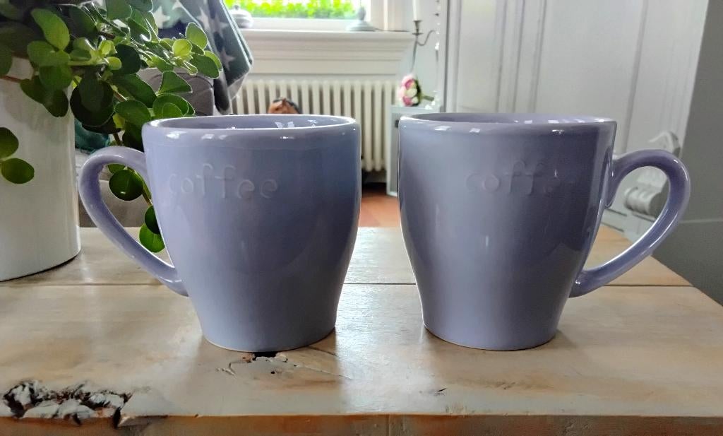 Just mugs mokjes coffee - lavendelblauw, blauw-paars, lila, Huis en Inrichting, Keramiek, Ophalen of Verzenden, Zo goed als nieuw