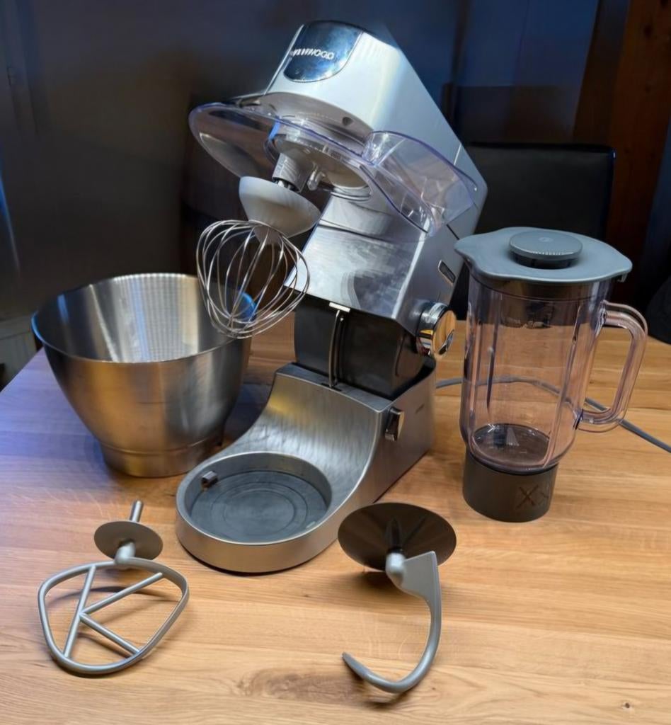 Zo goed als nieuwe kenwood keukenmachine, 4 liter of meer, Ophalen, Zo goed als nieuw, 3 snelheden of meer