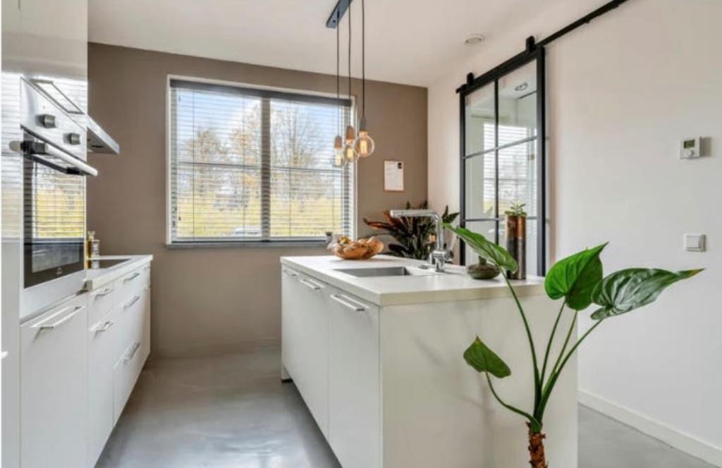 ✨ Hoogglans witte keuken met kookeiland  modern & compleet ✨