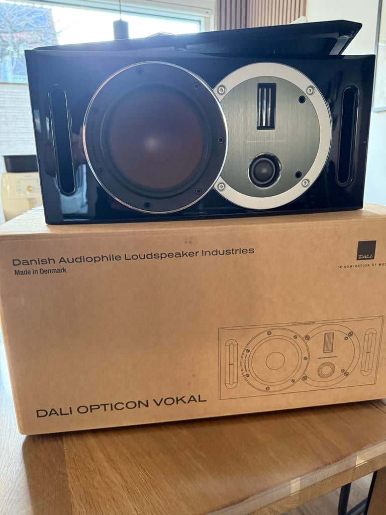 Dali Opticon Vokal Walnoot als nieuw, Audio, Tv en Foto, Luidsprekers, Overige merken, Ophalen of Verzenden, Zo goed als nieuw