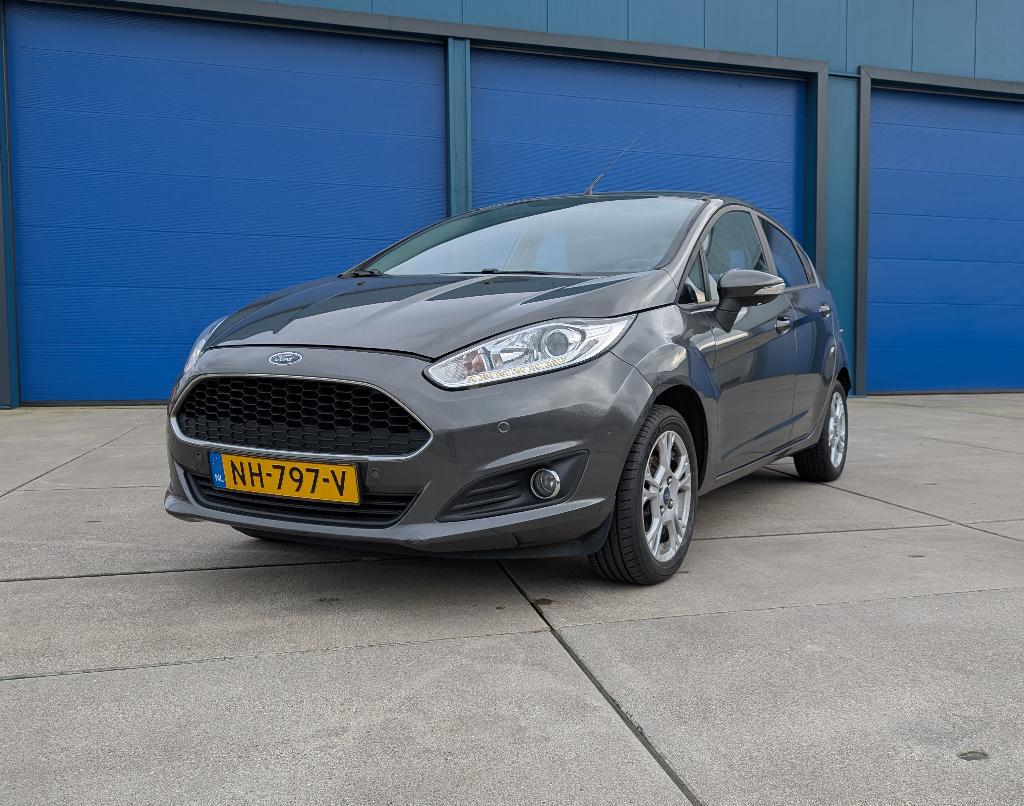 Ford Fiësta 1.0 59KW/80PK 5D 2017 Grijs, met nieuwe APK, Auto's, Ford, Bedrijf, Fiësta, ABS, Airbags, Airconditioning, Alarm, Boordcomputer