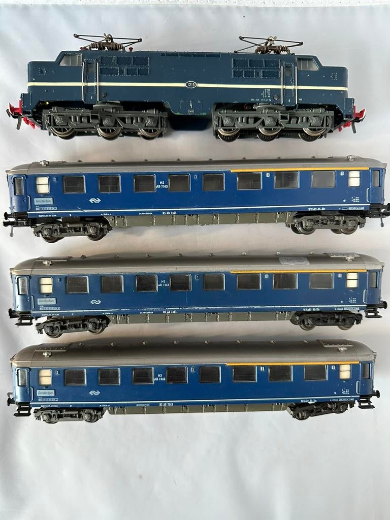 Fleischmann 1390 & 3x 5154, Gelijkstroom, Fleischmann, Ophalen of Verzenden, NS