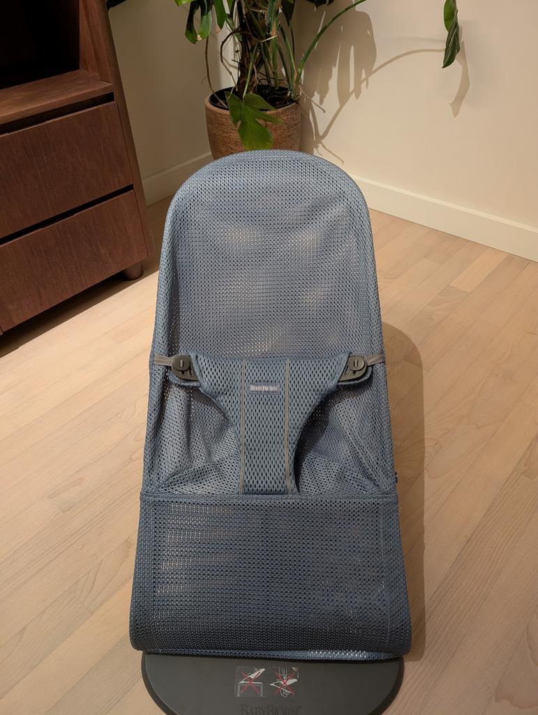 Wipstoel BabyBjörn Bliss + hoes Ukje, Kinderen en Baby's, Ophalen of Verzenden, Zo goed als nieuw