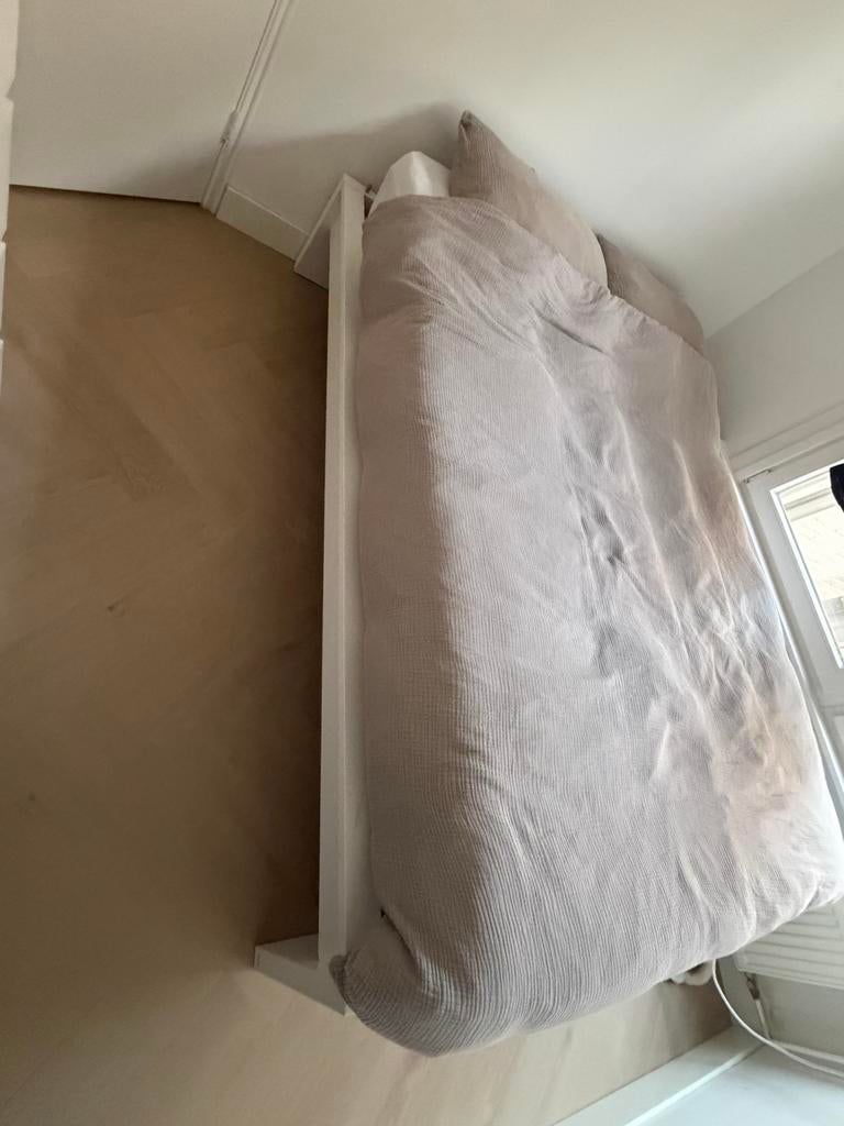 Malm bed 140 x 200 cm + matras + topper, Ophalen of Verzenden, Gebruikt