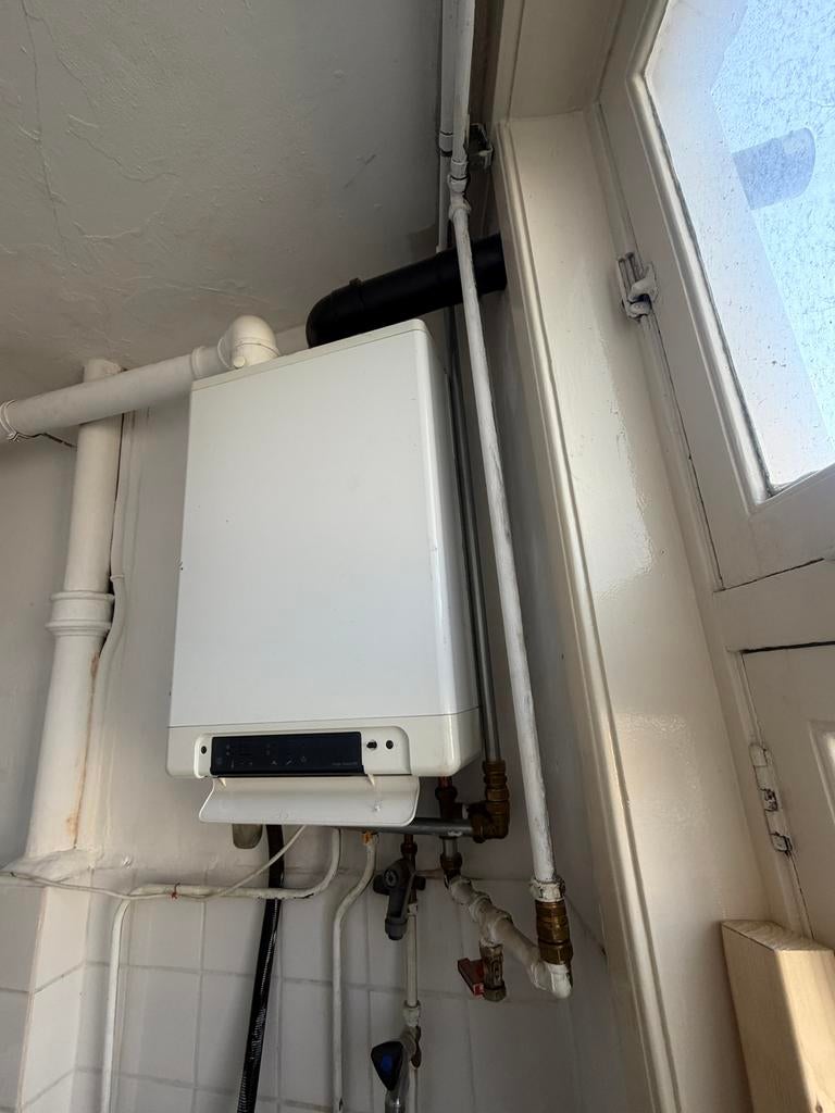 Intergas Kompakt HRE 28/24 CV-ketel, bouwjaar 2015, Ophalen, Gebruikt, Hoog rendement (Hr), Cv-ketel of Combi-ketel