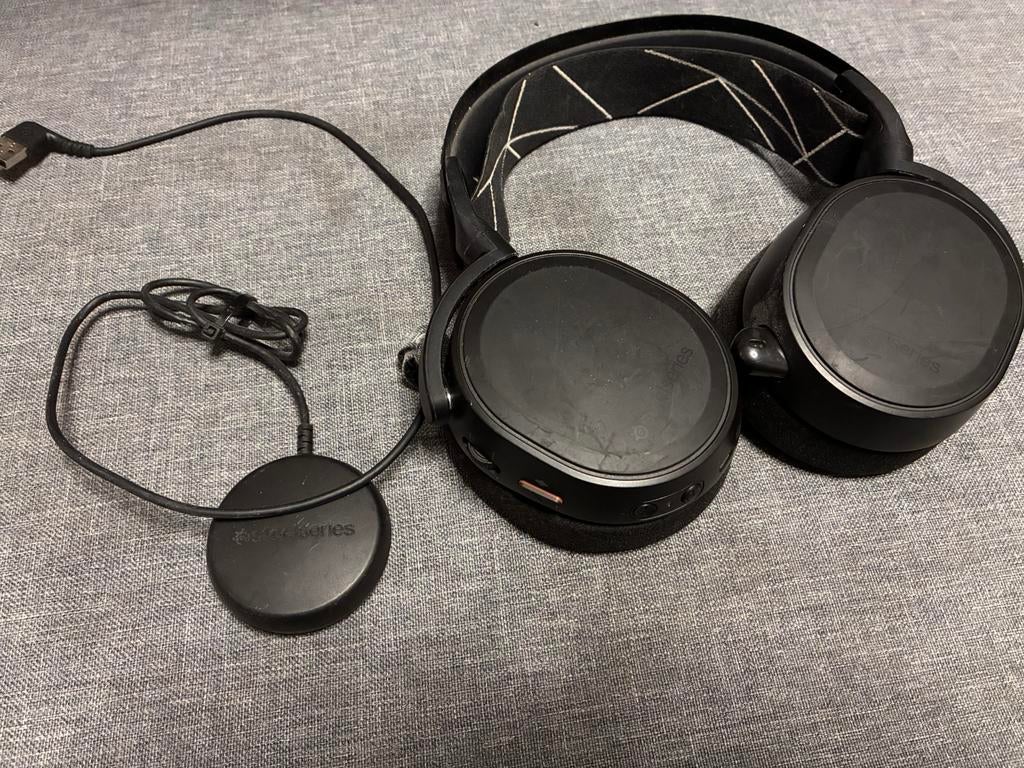 Steelseries arctic 9 getest, Ophalen, Zo goed als nieuw, Overige merken