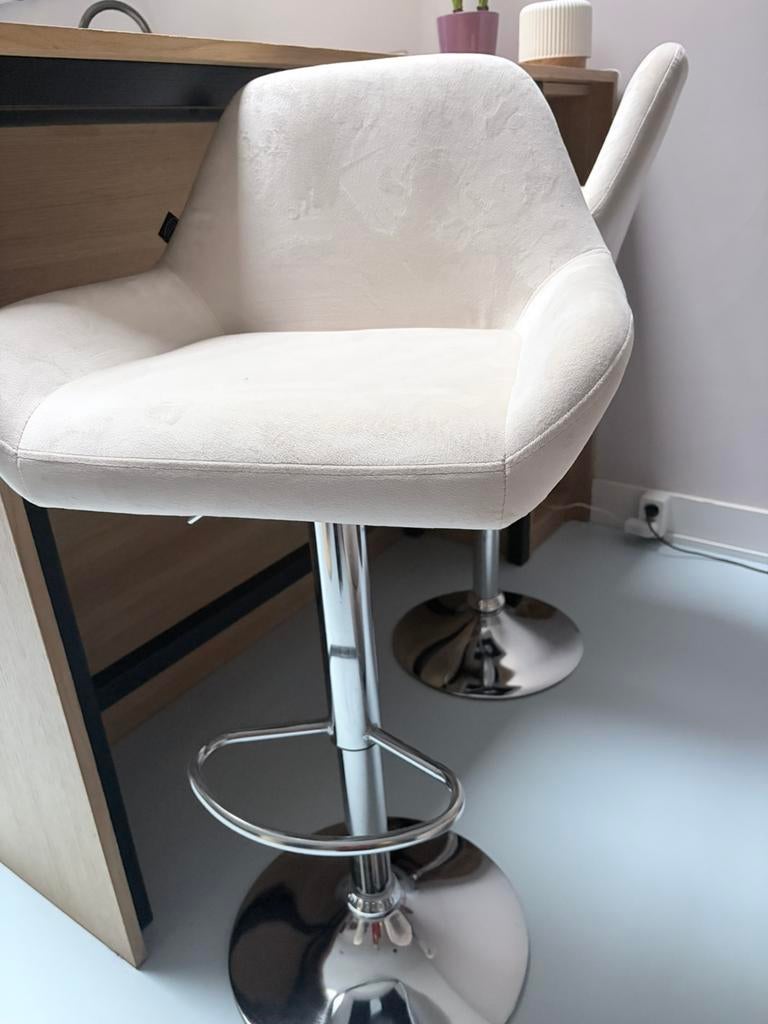 Bartafel met twee barkrukken, Ophalen of Verzenden, Zo goed als nieuw