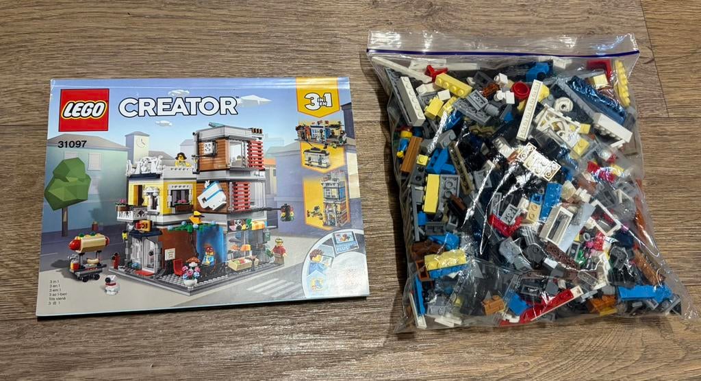 Lego Creator set 31097 Woonhuis, dierenwinkel en cafe, Lego, Compleet, Ophalen of Verzenden, Zo goed als nieuw
