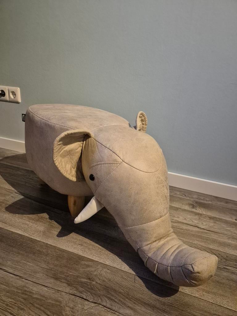 Olifanten kruk, Ophalen of Verzenden, Zo goed als nieuw