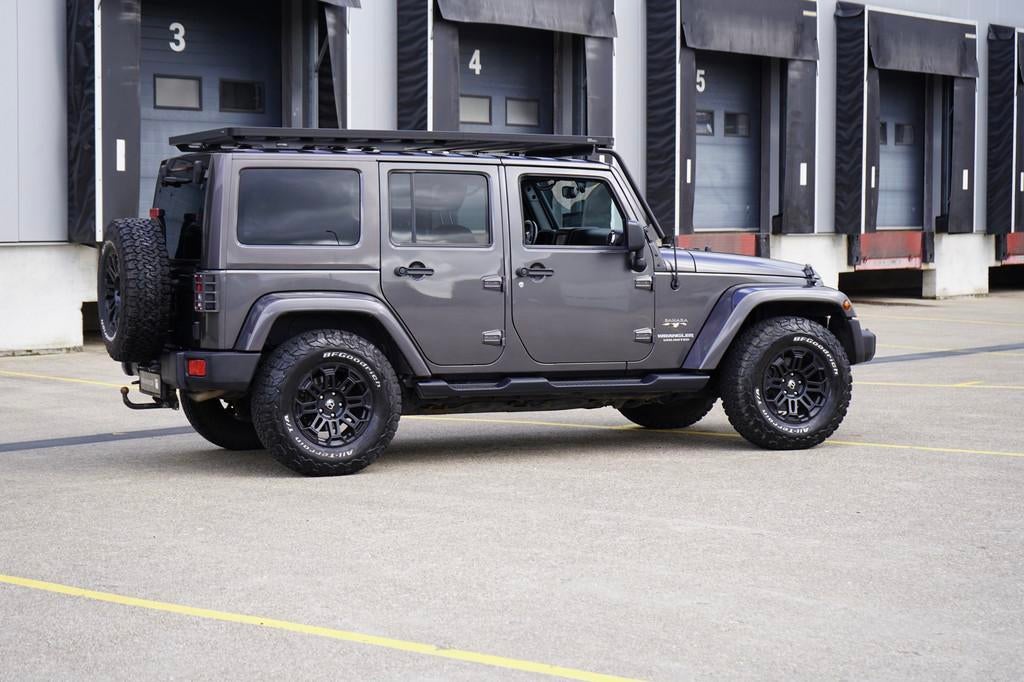 Jeep Wrangler Unlimited 2.8 CRD Sahara HARDTOP - SOFTTOP - N, Automaat, Lichtsensor, Gebruikt, Zwart