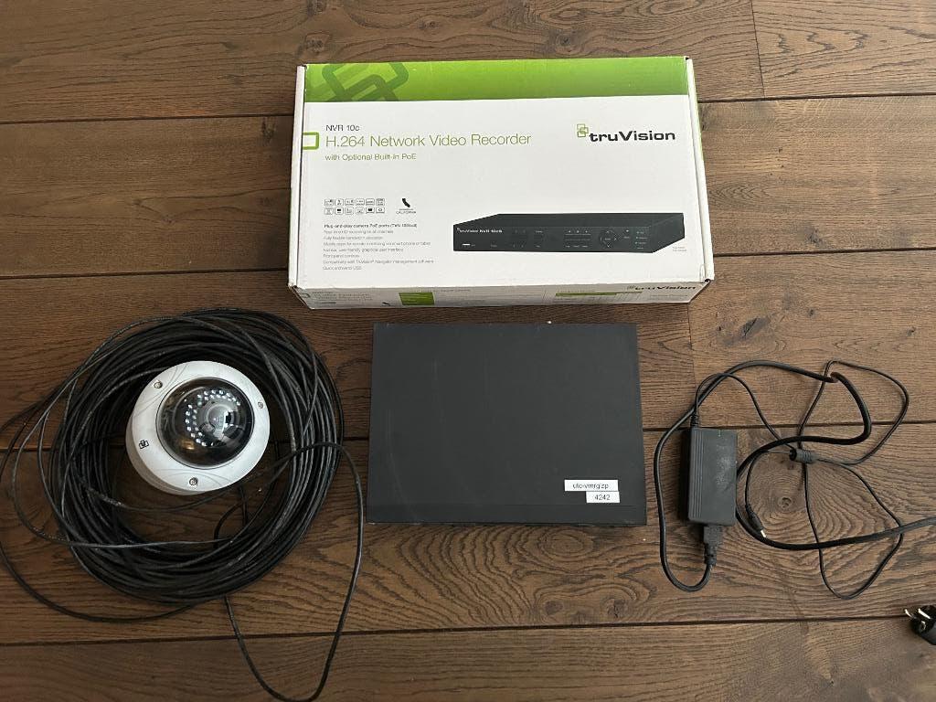 TRUVISION camerasysteem met recorder, Audio, Tv en Foto, Videobewaking, Ophalen of Verzenden, Zo goed als nieuw, Buitencamera