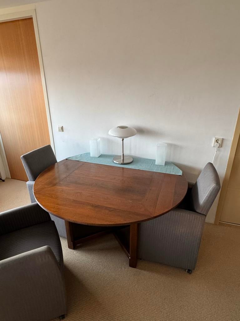 Schuitema eettafel rond 145 cm - 6-8 persoons groot!, Huis en Inrichting, Tafels | Eettafels, Gebruikt, 100 tot 150 cm, 100 tot 150 cm