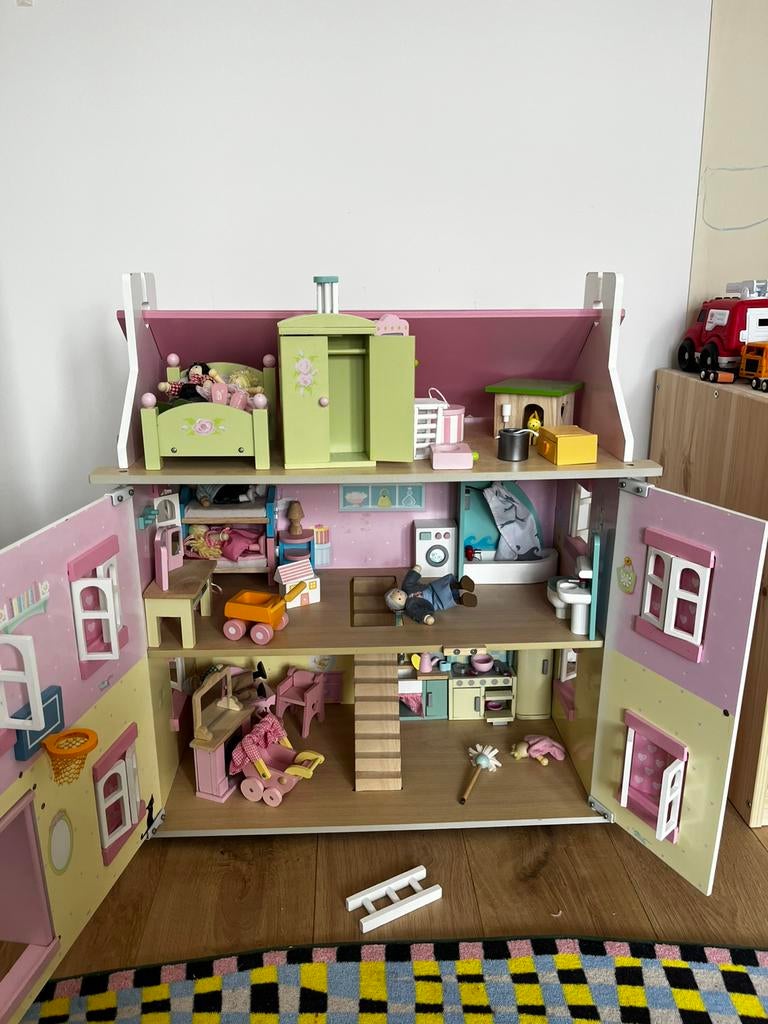 Poppenhuis le toy van, Ophalen, Zo goed als nieuw, Poppenhuis