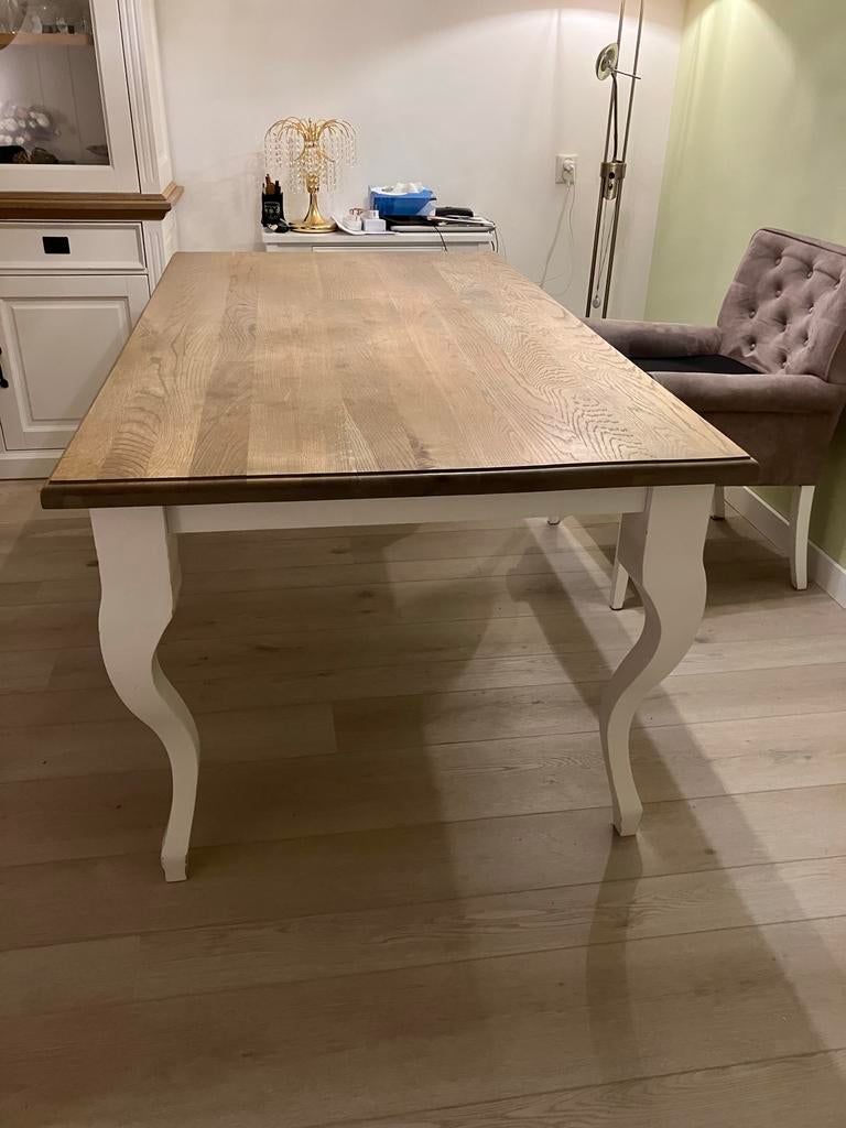 Elegante houten eettafel met witte poten, Huis en Inrichting, Tafels | Eettafels, Ophalen, Eikenhout, 50 tot 100 cm, Zo goed als nieuw