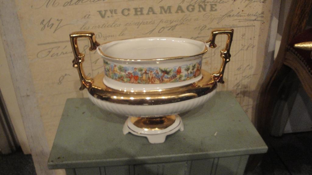 ovalen porceleinen sier pot italy in perfecte staat, Antiek en Kunst, Curiosa en Brocante, Ophalen of Verzenden