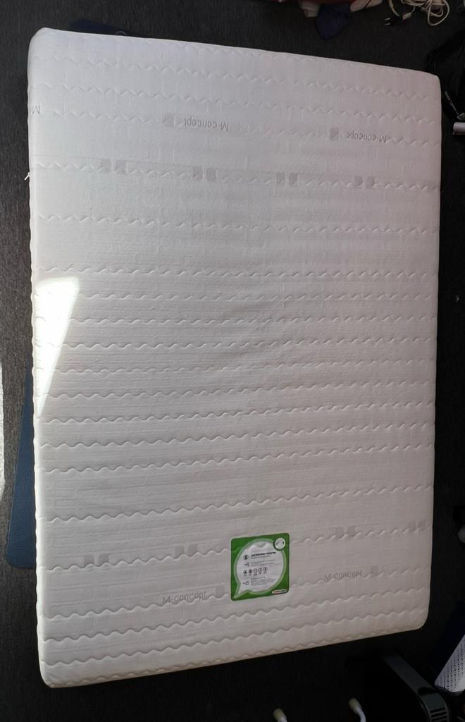 2 persoons Matras Pocket Comfort X2000 140x200, Huis en Inrichting, Slaapkamer | Matrassen en Bedbodems, Ophalen, Zo goed als nieuw