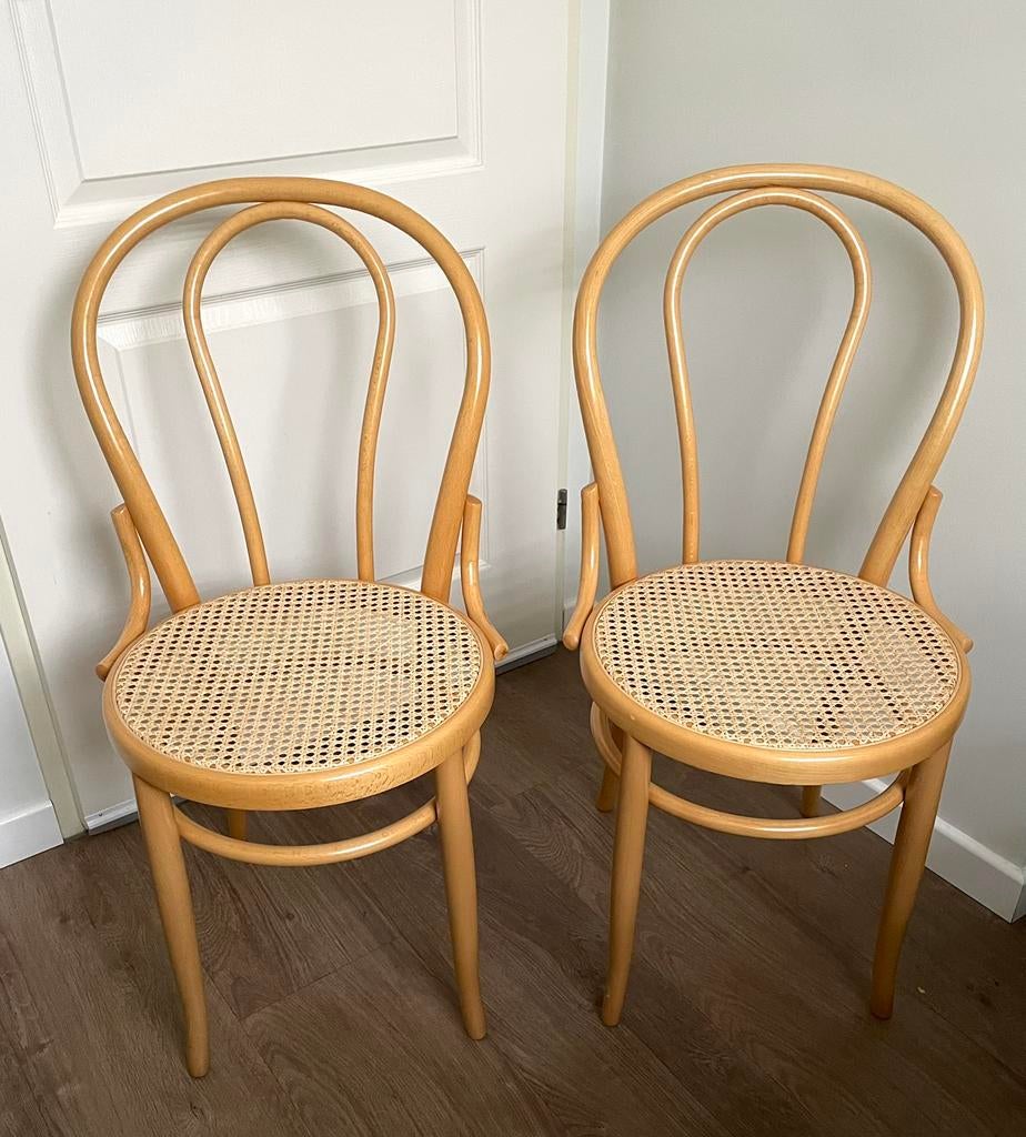 2 Vintage Eetkamer-Stoel Thonet No18 Webbing Bistrostoel Set, Ophalen, Twee, Overige kleuren, Thonet Design