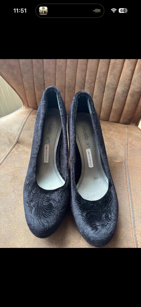 Dames hakken, Pumps, Zwart, Ophalen of Verzenden, Zo goed als nieuw