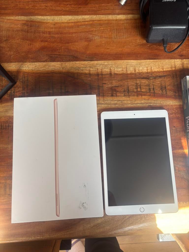 Ipad rose gold!, 32 GB, Apple iPad, Zo goed als nieuw, Ophalen