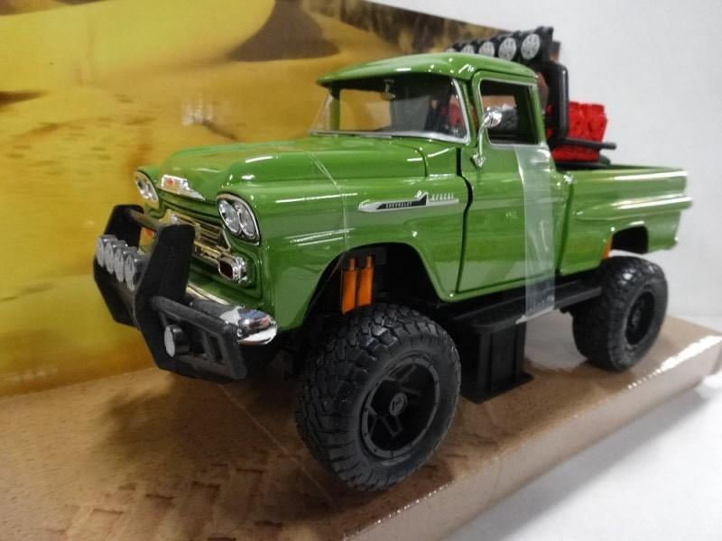 Chevrolet Apache Fleetside Pickup 1958 Off Road, groen 1:24, Ophalen of Verzenden, Nieuw, Auto, Overige merken
