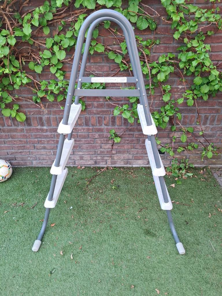 Zwembad trapje INTEX, Tuin en Terras, Ophalen, Gebruikt, Opzetzwembad