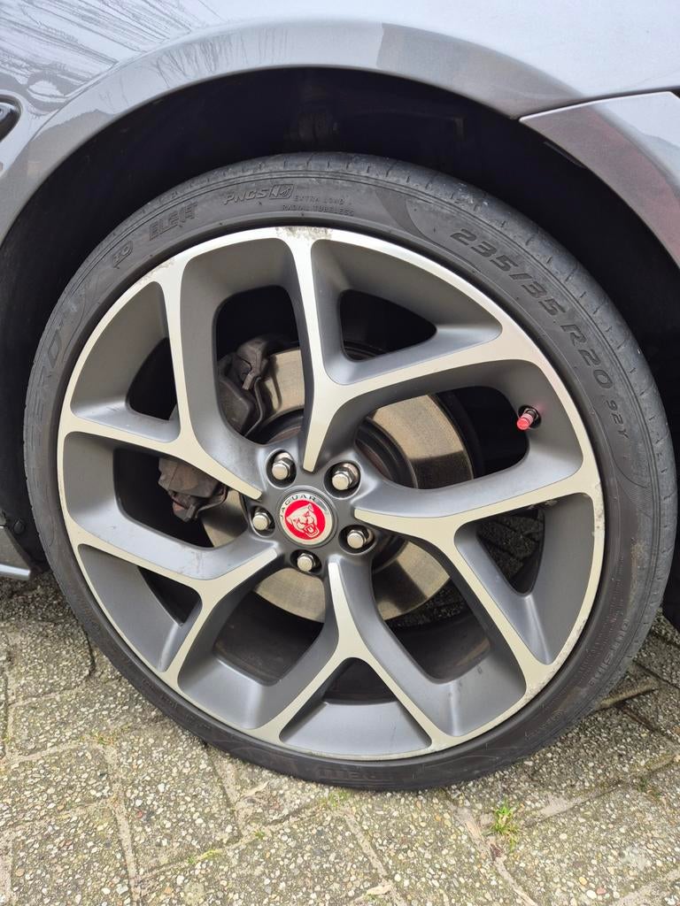 2x Pirelli P-Zero 235/35 R20 band - 4 mm profiel, Ophalen