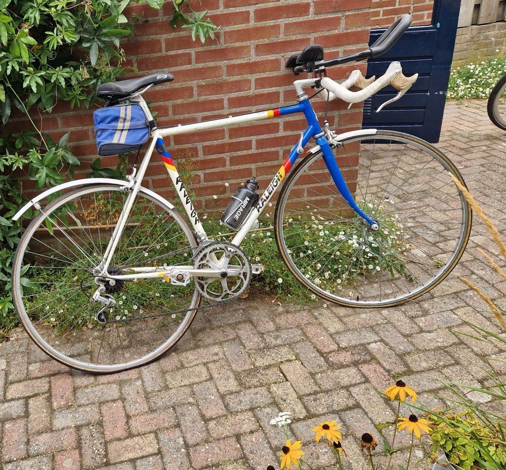 Raleigh vintage racefiets met Reynolds frame, Fietsen en Brommers, Fietsen | Racefietsen, Gebruikt, Overige merken, 10 tot 15 versnellingen