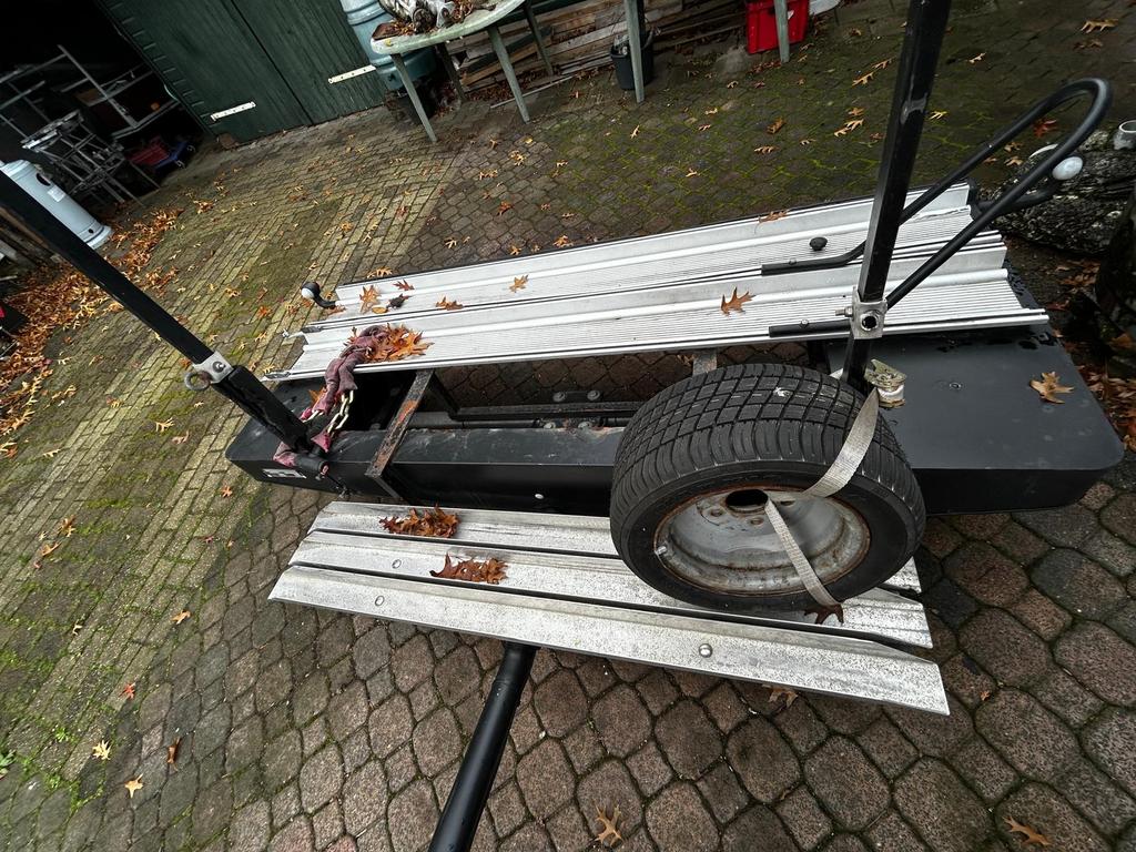 Motoraanhanger voor 3 e-bikes, Auto diversen, Aanhangers en Bagagewagens, Ophalen, Gebruikt