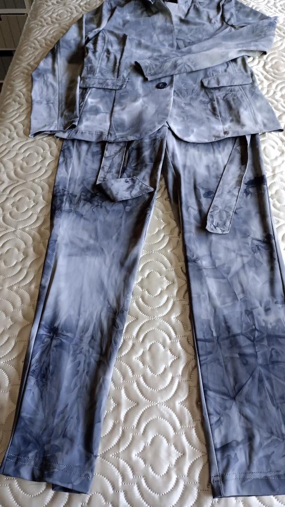 pak Elvira nieuw 38 grijs  gemeleerd, Ophalen of Verzenden, Nieuw, Maat 38/40 (M), Grijs