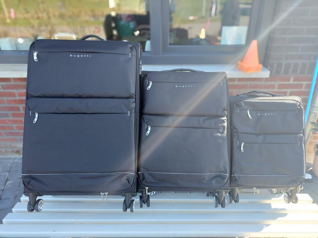 Bugatti Koffer Set - Nieuw in doos, Ophalen of Verzenden, Nieuw, 30 cm of meer