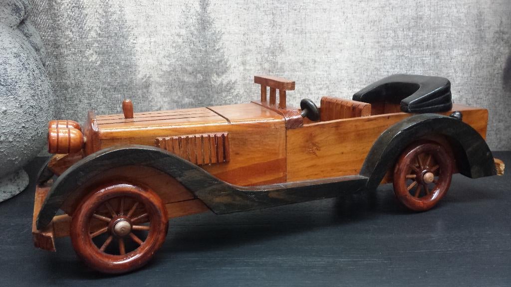 Houten Auto <> OLDTIMER <> Fantasie-model 43 x 12 cm., Verzamelen, Retro, Huis en Inrichting, Ophalen of Verzenden