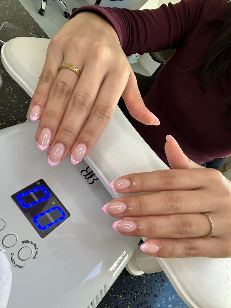 Nagels aan huis - vriendelijke prijs, Diensten en Vakmensen, Schoonheidsspecialisten | Manicure, Kunst- of Gelnagels