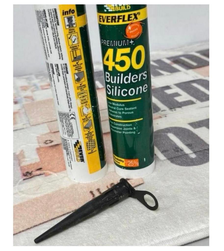 2X Everbuild 450CL Builders Silicone kit siliconkit zwart, Minder dan 4 cm, Overige materialen, Nieuw, Ophalen of Verzenden