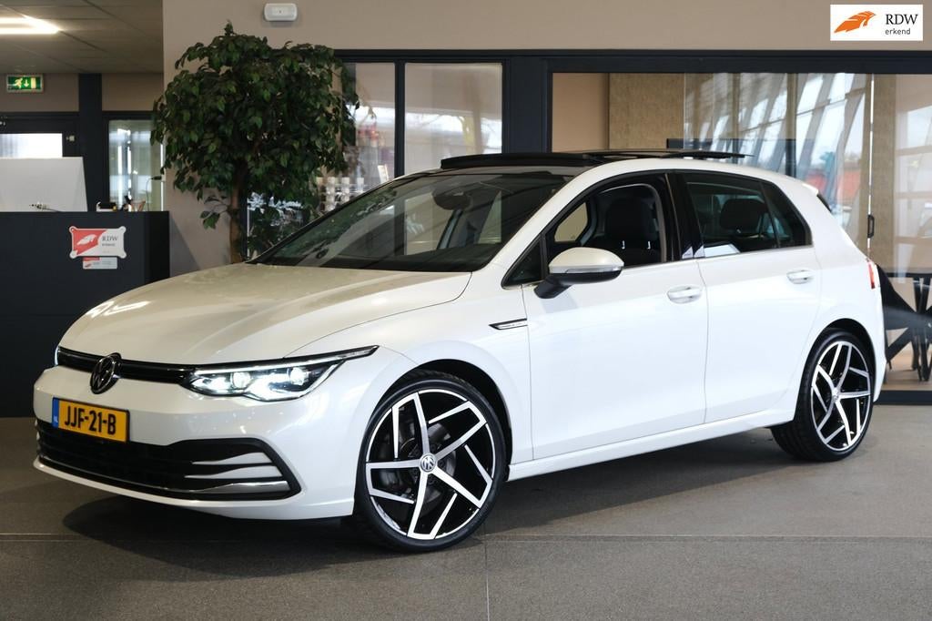 Volkswagen Golf 1.5 eTSI Style DSG Pano Trek Navi Led Pdc Ac, 4 cilinders, Alcantara, Wit, Origineel Nederlands