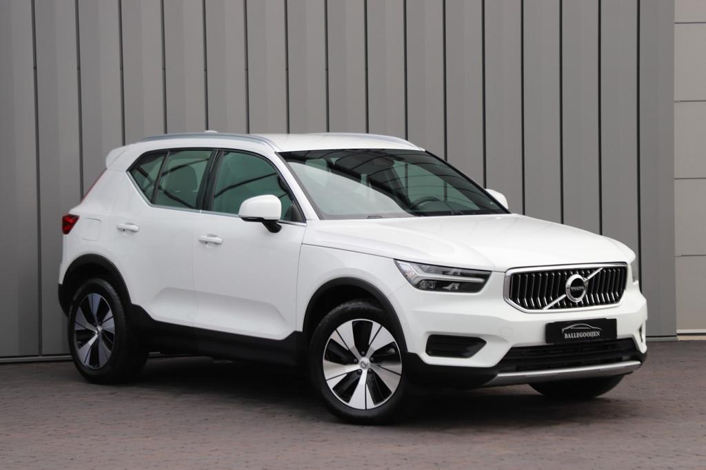 Volvo XC40 1.5 T4 Recharge Inscription Expression | 211PK |, Lichtsensor, Stof, Met garantie (alle), Wit