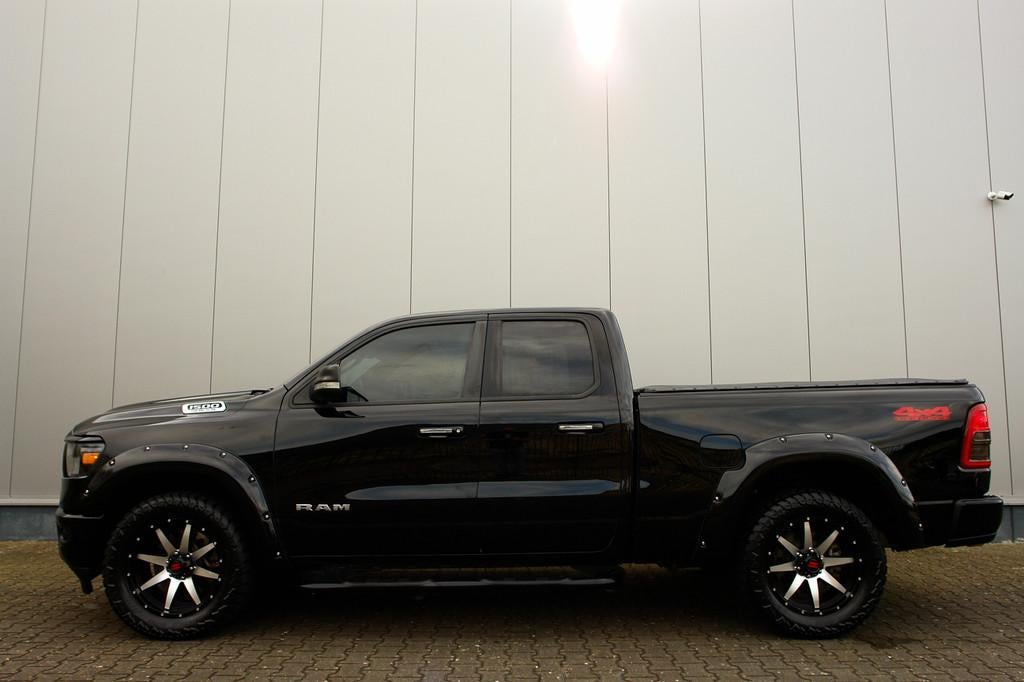Dodge Dodge RAM 1500 5.7 V8 Black Edition (bj 2019), Auto's, Automaat, Gebruikt, 5654 cc, Zwart